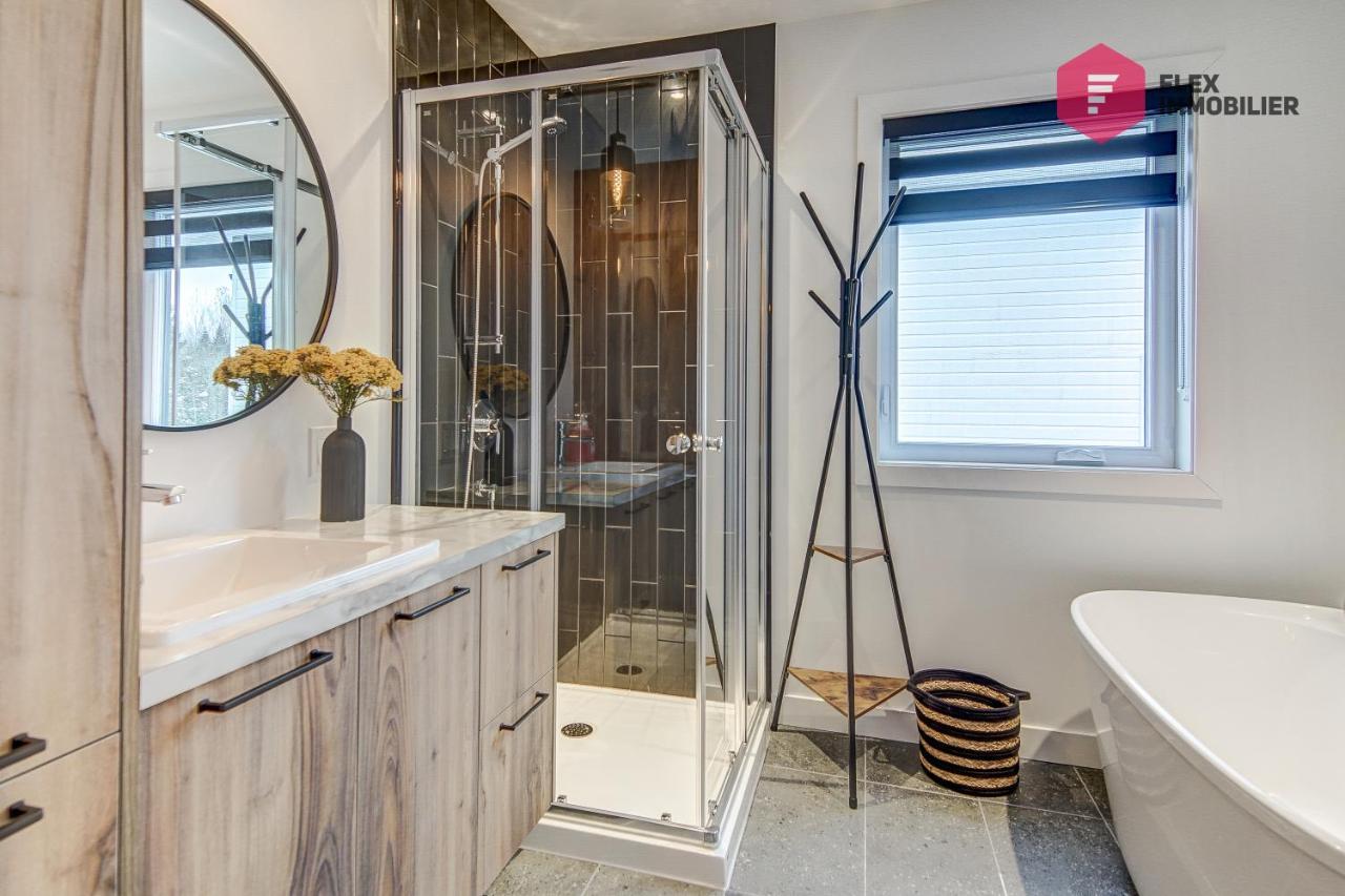 Le Blanc Bouleau De Portneuf / Private Hot Tub Villa Pont-Rouge Buitenkant foto